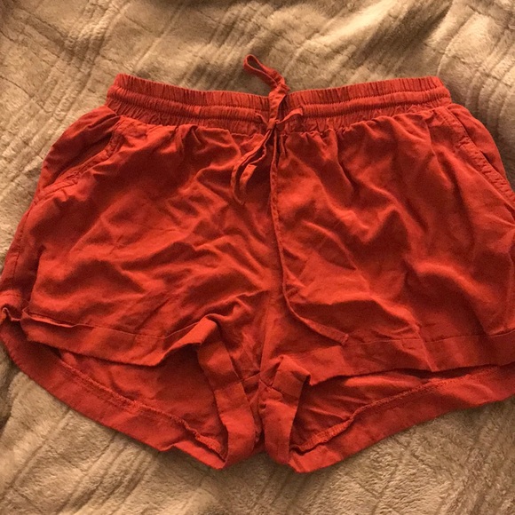 Shorts - Picture 2 of 4